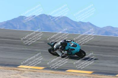 media/Feb-04-2024-SoCal Trackdays (Sun) [[91d6515b1d]]/1-Bowl (950am)/